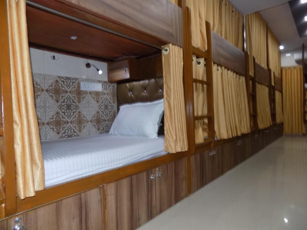 Metro Inn Dormitory Βομβάη Εξωτερικό φωτογραφία