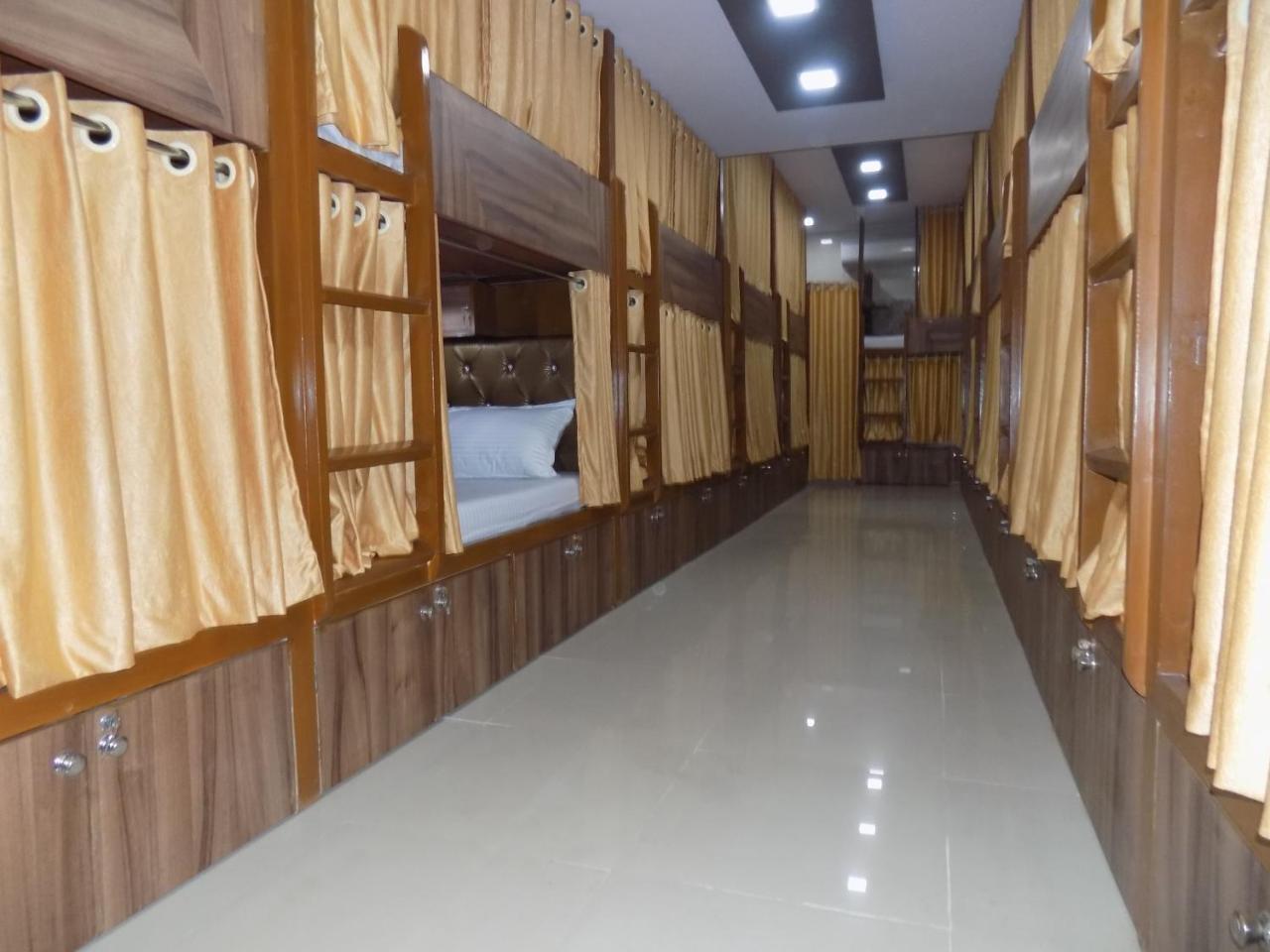 Metro Inn Dormitory Βομβάη Εξωτερικό φωτογραφία